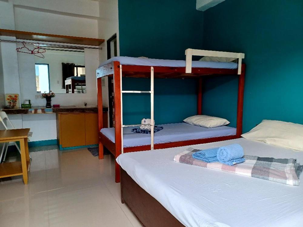 Pete'S Inn Roxas City Exterior foto